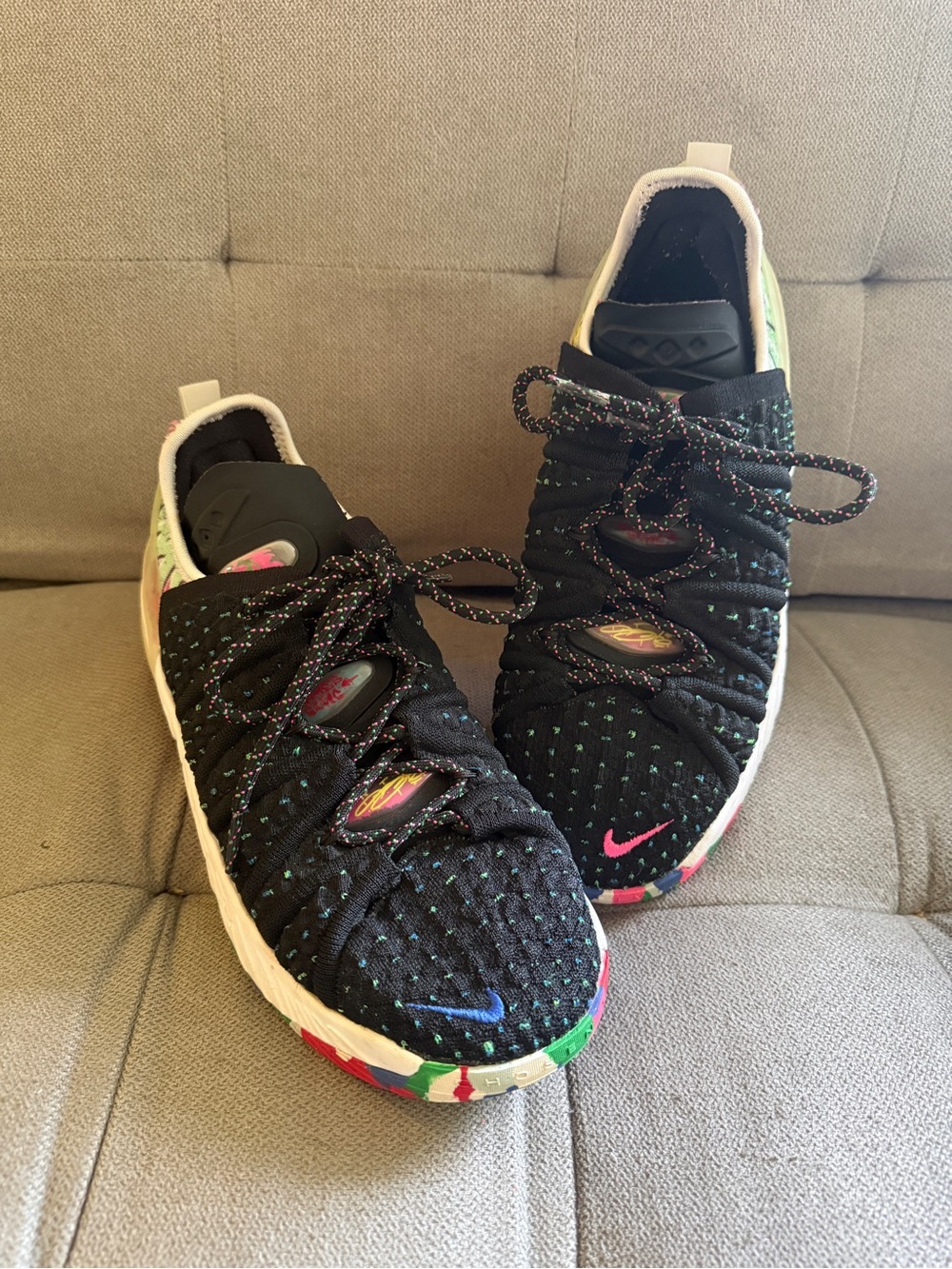 Nike Lebron 18 GS graffiti size 5 youth